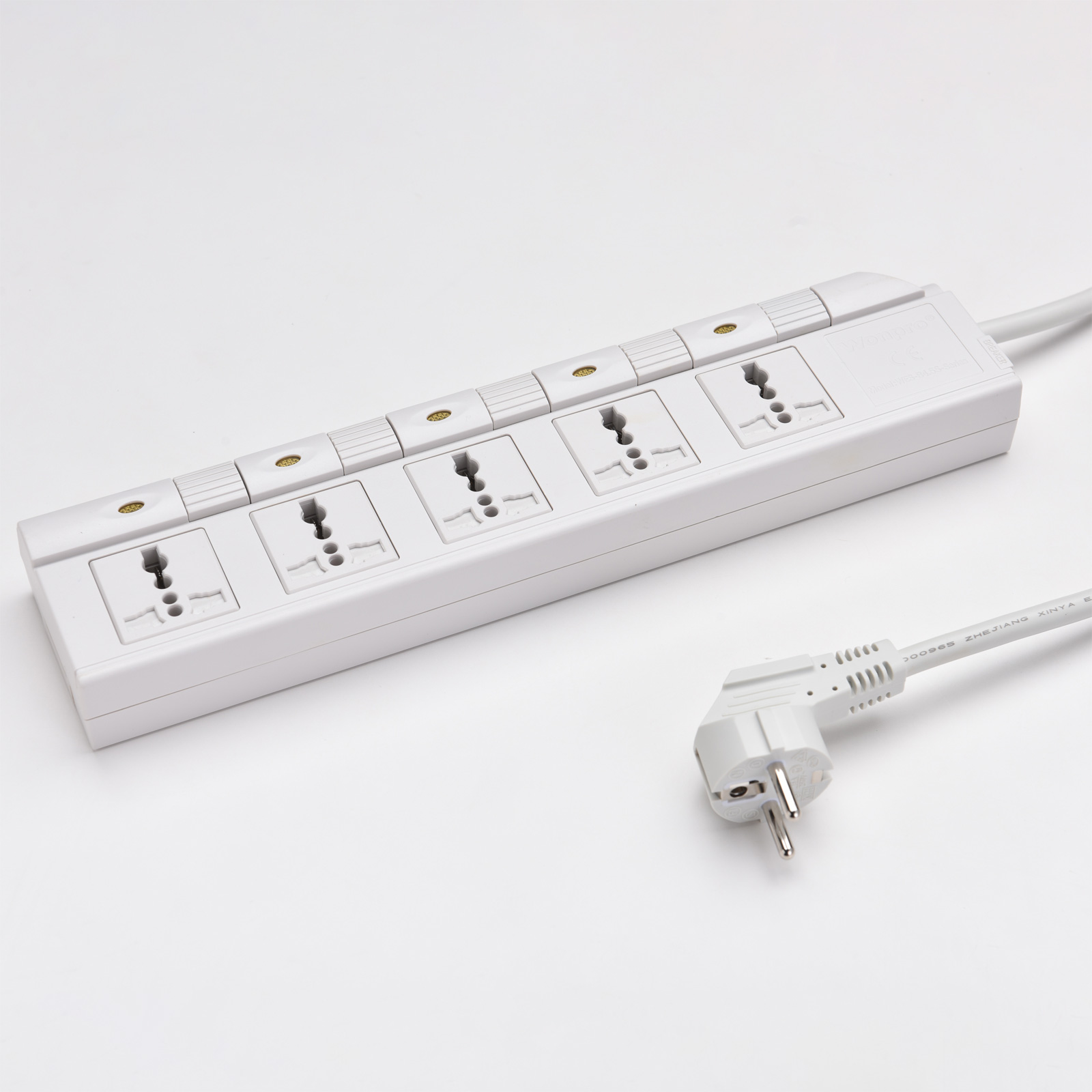 RWG84 海外対応5個口電源タップ